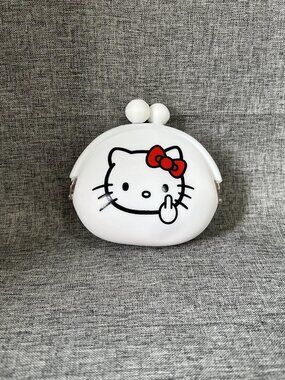 🖕Hello kitty  silicon coin purse.NWT